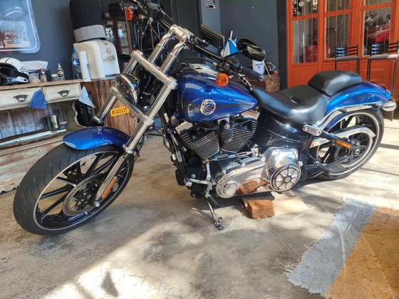 HARLEY-DAVIDSON SOFTAIL BREAKOUT HARLEY-DAVIDSON SOFTAIL BREAKOUT